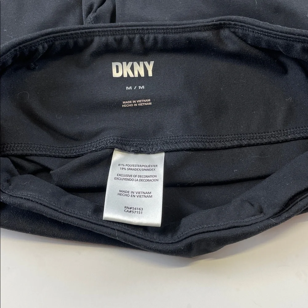 DKNY  Black Biker Shorts Women’s Medium High Rise Stretch Athletic Pockets - Picture 3 of 6